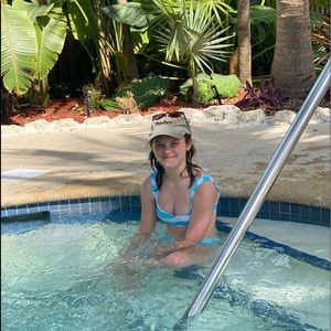 Meet your Posher, Bo